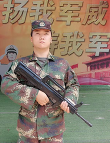 薛俊男教官 代號(hào)：雪鷹